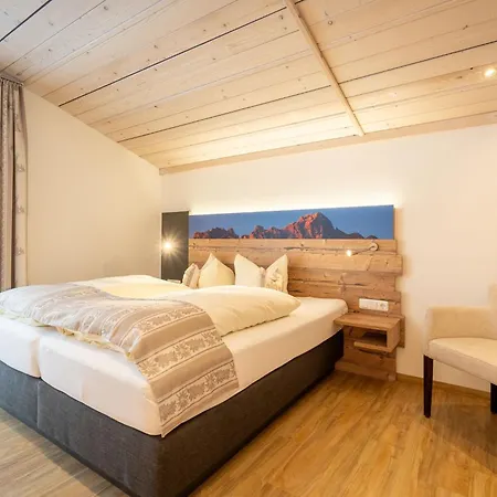 בית הארחה Haus Mariandl 3*